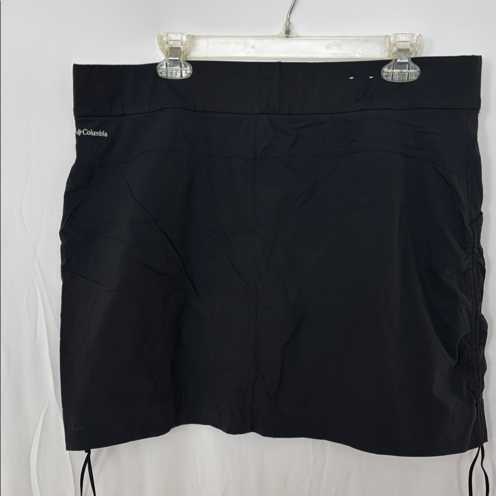 Columbia Chic Black Skort with Side Drawstrings - Picture 4 of 5